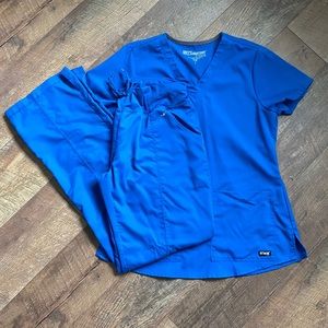 Grey’s Anatomy Scrub Set. Tall pants